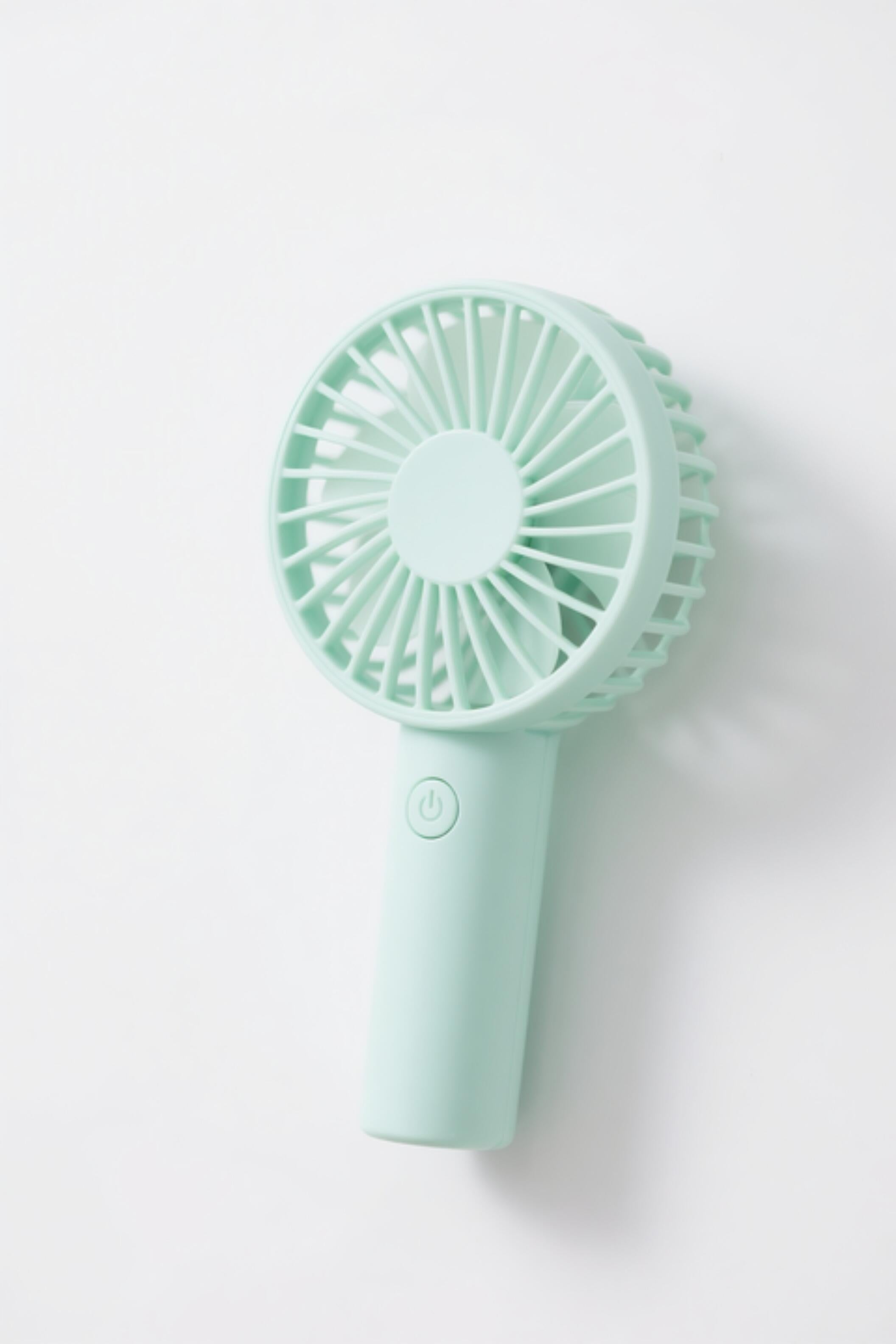 Handheld portable fan