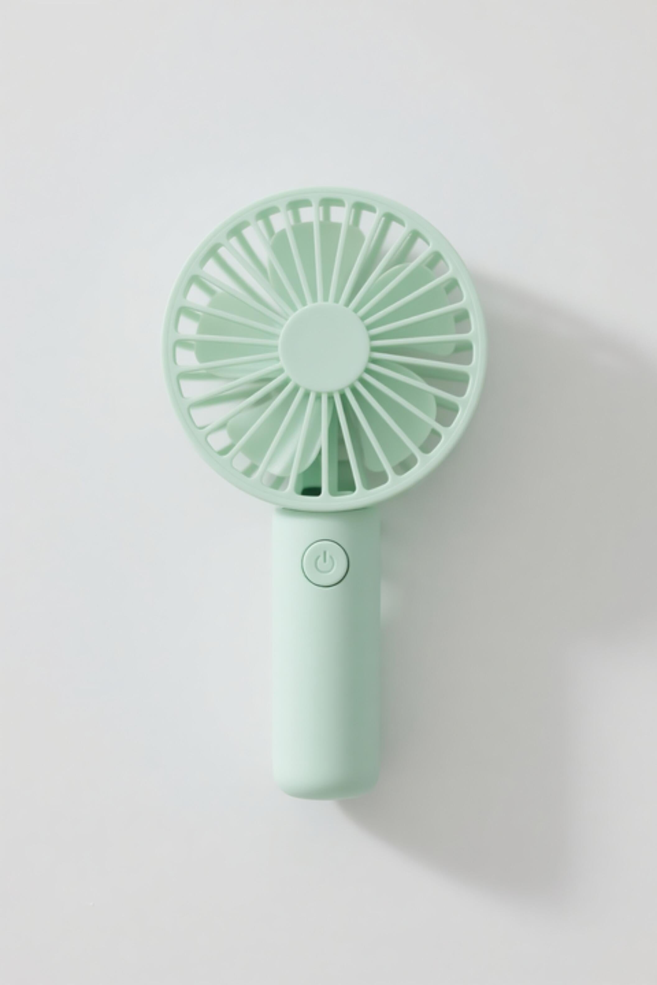 Handheld portable fan